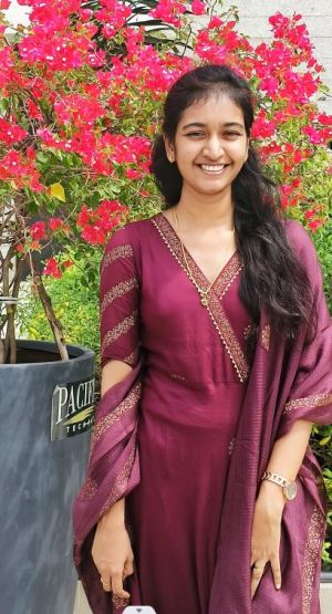 V.தீபிகா