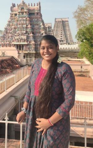 வே.ஹேமபிரியதர்ஷினி