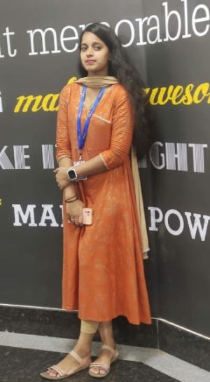 தே திவ்யா  