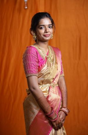 R.நந்தினி BE (CSE)