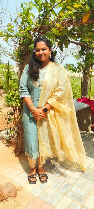 v லாவண்யா   B Sc (hons) Agri