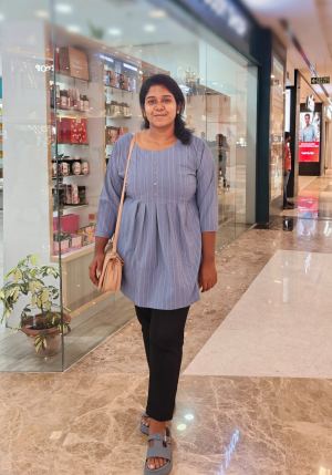 E.பவித்ரா