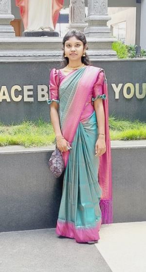 Dr E சந்தியா