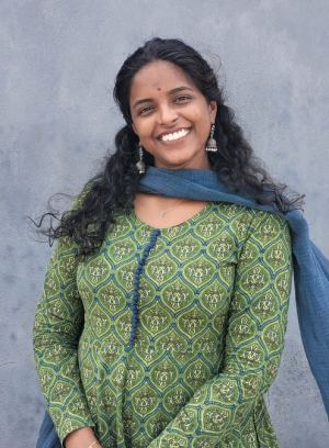 S.லோகேஸ்வரி