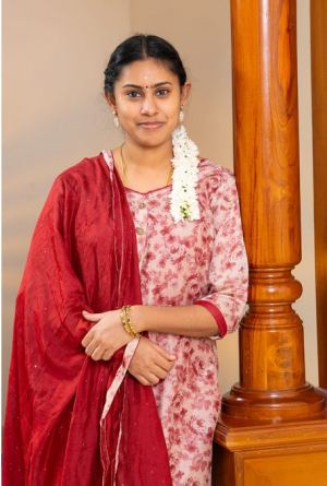 Dr. V.P. காயத்ரி M.D.