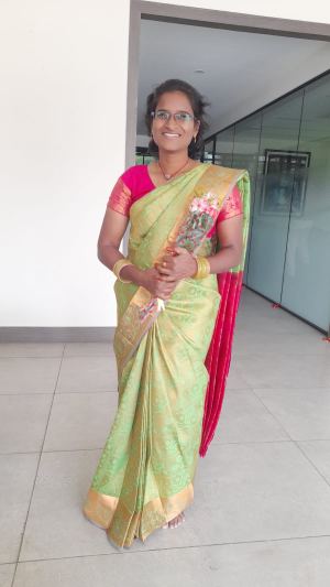 n  கஸ்தூரி  