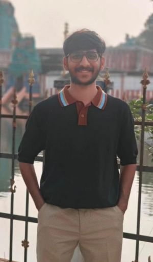 S.லோகேஸ்வரன்