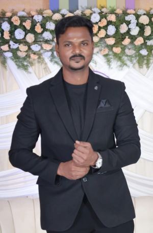 R.கவியரசன் 