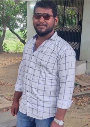 M.விக்னேஷ் 