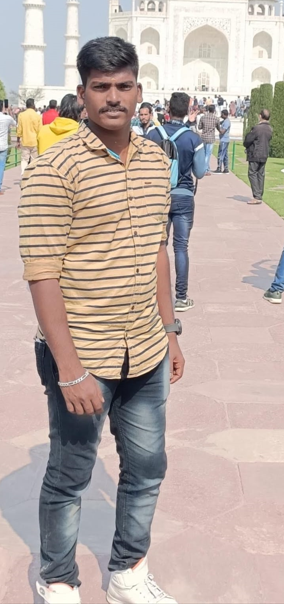 R.சுரேந்தர்