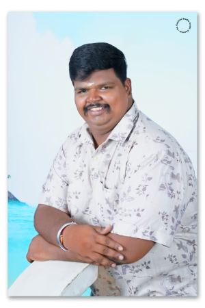 V.விக்னேஷ் குமார்