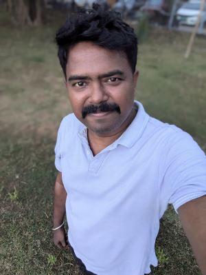 லோ.ஹரிஹரன் (என்கிற) செந்தில் 