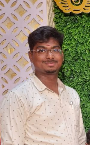 R தயாநிதி 