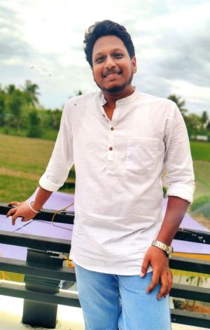 B.அபிநாத்