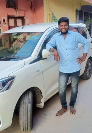 உ.முரளி  I T I - AC Mechanic