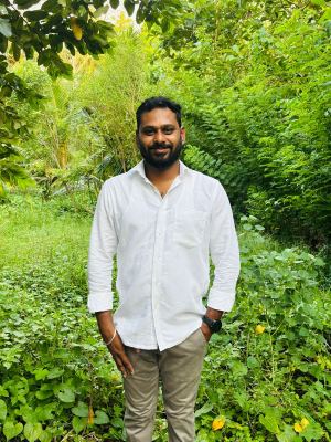 R. பாலகுமார் 