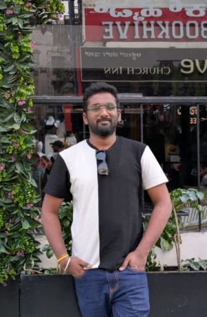 V கீர்த்திவாசன்  bE