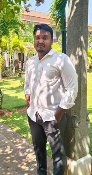 R.இரத்தினவேல் பாண்டியன்