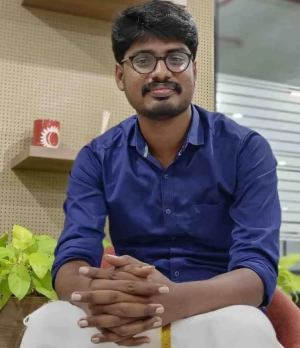 R சதிஷ் குமார் 