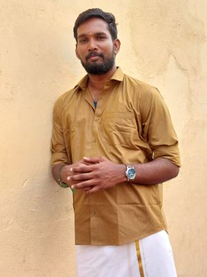 V.சந்தோஷ் குமார்