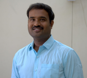 S.விக்னேஷ்