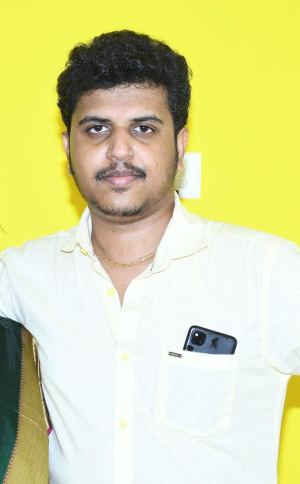 ம.விக்னேஷ்