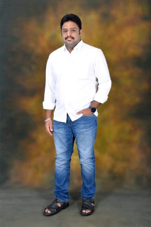 v.சித்தார்த் 