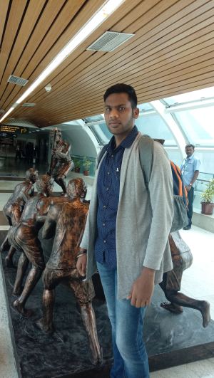 R ஹரிபாஸ்கர் 