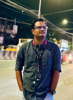 E.லோகேஷ்குமார்