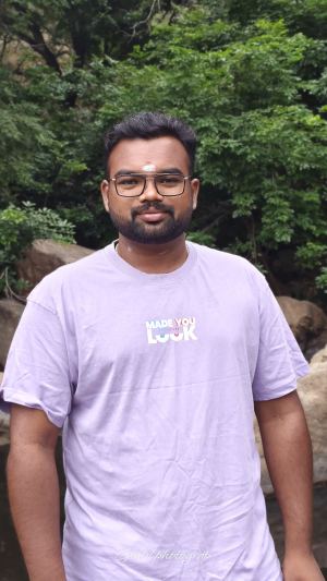 த அருண்பிரபு 