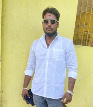 V.முத்து