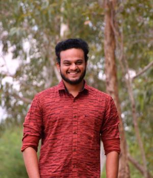 Dr.K.புவனேஷ்