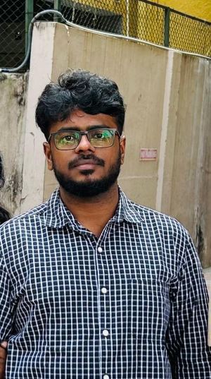 B.அஸ்வின்