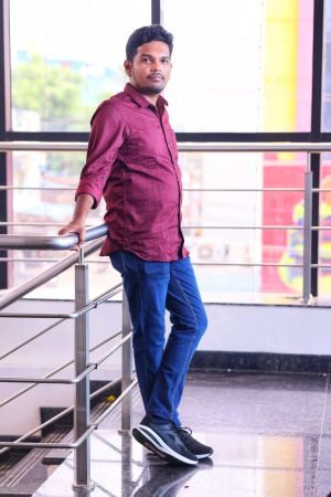 s.நவீன் ராஜ்