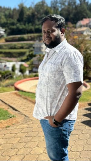 S.சுரேஷ் குமார்