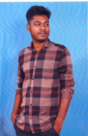 B.சுரேஷ்