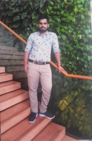 v.பாலாஜி 