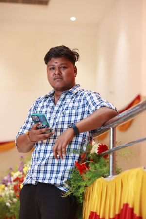 தே தினேஷ்    DEEE