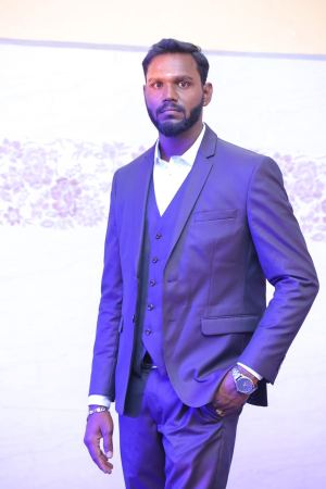 R.பிரேம்குமார்