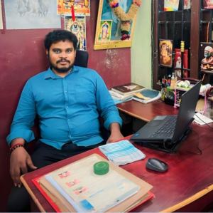 V.நீலக்கிருஷ்ணன் 