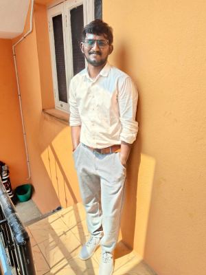 வெ.மகேஷ்குமார்