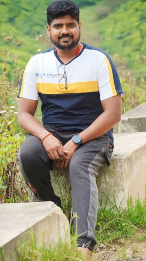 r.மனோஜ் குமார்