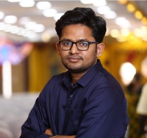 J.விக்னேஷ்