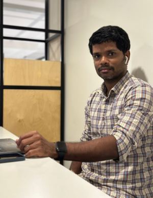 K.லோகேஸ்வரன்