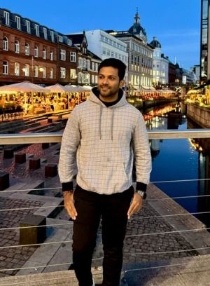 B.பிரவீன் குமார்