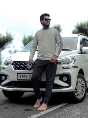 V.சூர்யா  